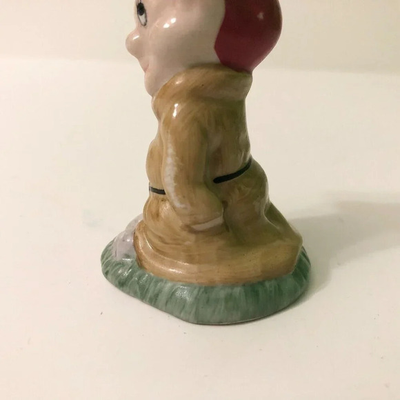 Vintage Dopey Figurine Red Hat Ceramic Snow White 3.5 Inch Tall Figure Unmarked - Picture 6 of 16